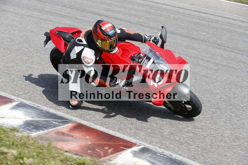 /27 12.06.2025 Ducati Schweiz Trackday Warmup  ADR/gruen-vert/19
